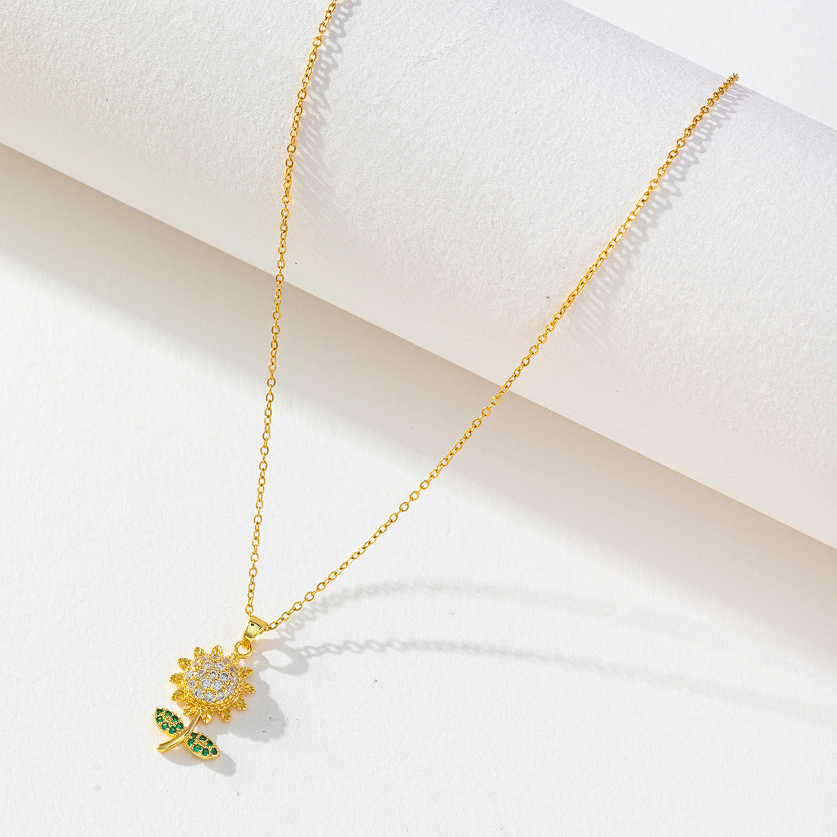 Wholesale Sunflower diamond titanium steel clavicle necklace